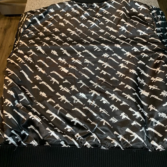 Rogue Status,Gun Show pattern, bomber jacket. - Picture 3 of 5